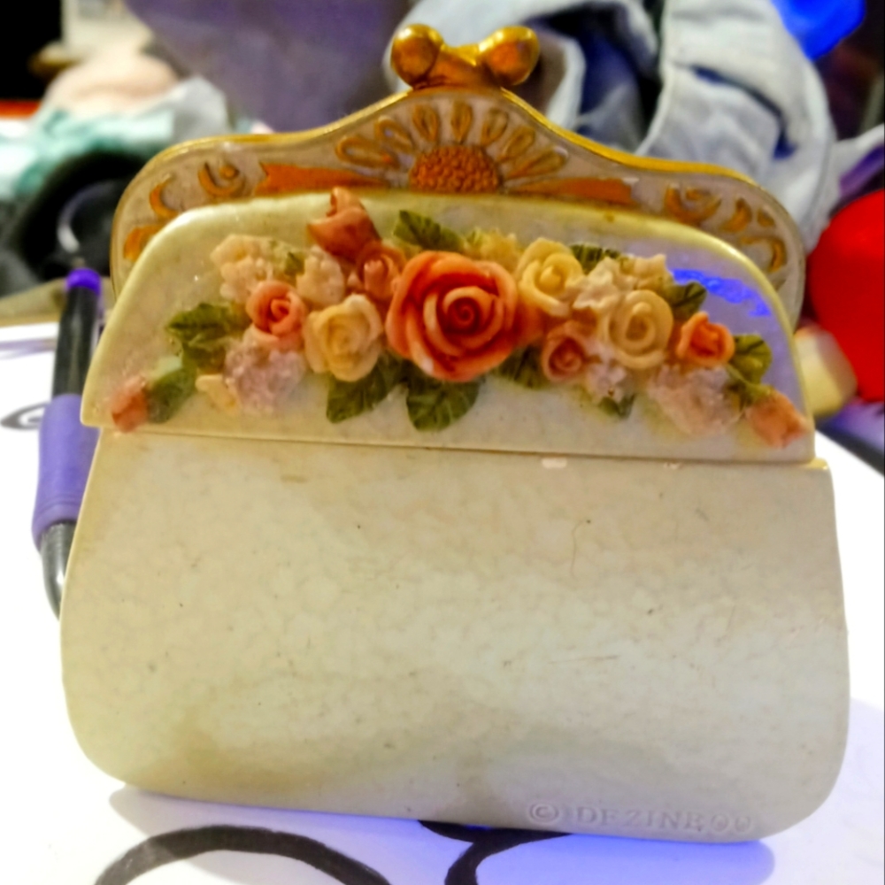 Vintage Dezine Coin Purse Trinket Box